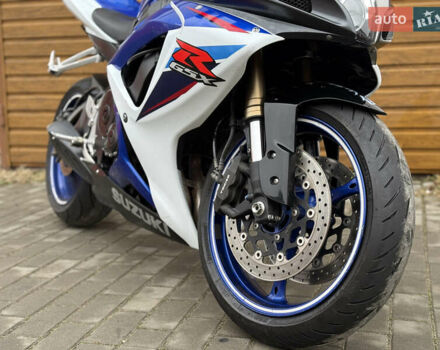 Сузуки GSX-R 600, объемом двигателя 0.6 л и пробегом 36 тыс. км за 6300 $, фото 2 на Automoto.ua