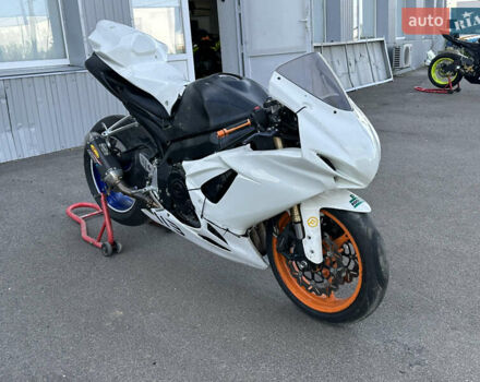 Сузуки GSX-R 600, объемом двигателя 0.6 л и пробегом 30 тыс. км за 6000 $, фото 1 на Automoto.ua