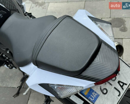 Сузуки GSX-R 600, объемом двигателя 0.6 л и пробегом 30 тыс. км за 9500 $, фото 4 на Automoto.ua