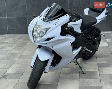 Сузуки GSX-R 600, объемом двигателя 0.6 л и пробегом 30 тыс. км за 9500 $, фото 7 на Automoto.ua