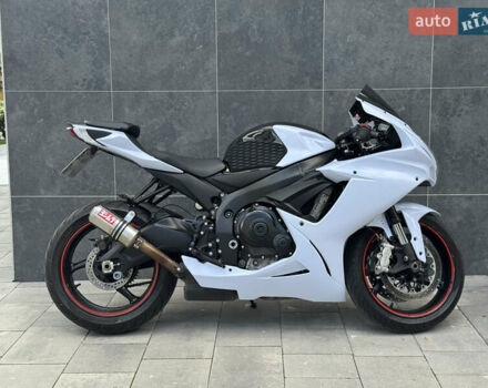 Сузуки GSX-R 600, объемом двигателя 0.6 л и пробегом 30 тыс. км за 9500 $, фото 10 на Automoto.ua