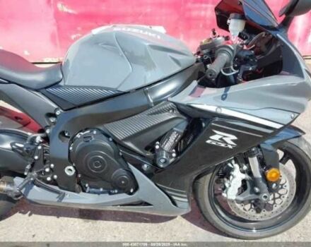 Сузуки GSX-R 600, объемом двигателя 0.6 л и пробегом 0 тыс. км за 4500 $, фото 6 на Automoto.ua