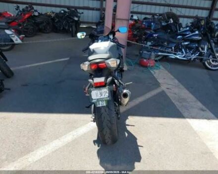 Сузуки GSX-R 600, объемом двигателя 0.6 л и пробегом 0 тыс. км за 4500 $, фото 5 на Automoto.ua