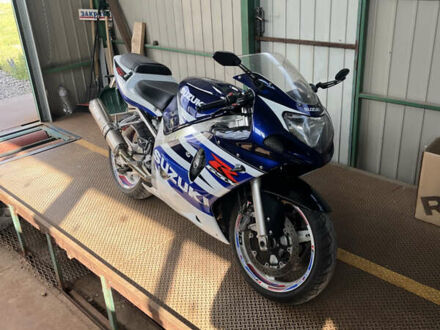 Сузуки GSX-R 600 2003 в Виннице на Automoto.ua Сузуки GSX-R 600, объемом двигателя 0.6 л и пробегом 14 тыс. км за 4500 $, фото 1 на Automoto.ua