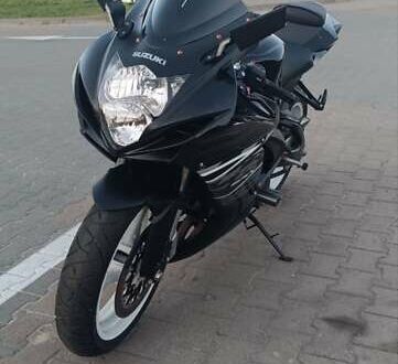 Сузуки GSX-R 600 2019 в Ирпене на Automoto.ua Сузуки GSX-R 600, объемом двигателя 0 л и пробегом 12 тыс. км за 13900 $, фото 1 на Automoto.ua