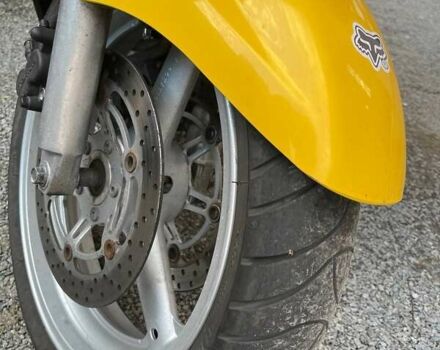 Желтый Сузуки GSX-R 600, объемом двигателя 0.6 л и пробегом 25 тыс. км за 3150 $, фото 4 на Automoto.ua