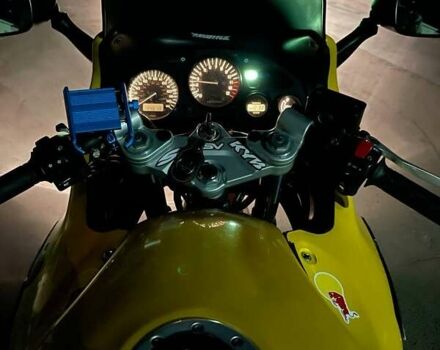 Желтый Сузуки GSX-R 600, объемом двигателя 0.6 л и пробегом 25 тыс. км за 3150 $, фото 2 на Automoto.ua