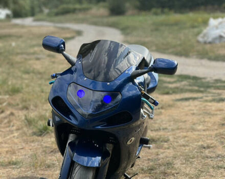 Синий Сузуки GSX-R 600, объемом двигателя 0.6 л и пробегом 80 тыс. км за 4350 $, фото 4 на Automoto.ua