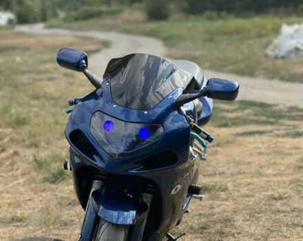 Синий Сузуки GSX-R 600, объемом двигателя 0.6 л и пробегом 38 тыс. км за 5500 $, фото 2 на Automoto.ua