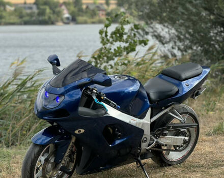 Синий Сузуки GSX-R 600, объемом двигателя 0.6 л и пробегом 38 тыс. км за 5500 $, фото 1 на Automoto.ua