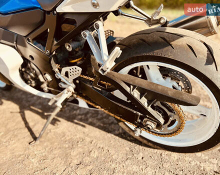 Синий Сузуки GSX-R 600, объемом двигателя 0.6 л и пробегом 47 тыс. км за 6500 $, фото 7 на Automoto.ua