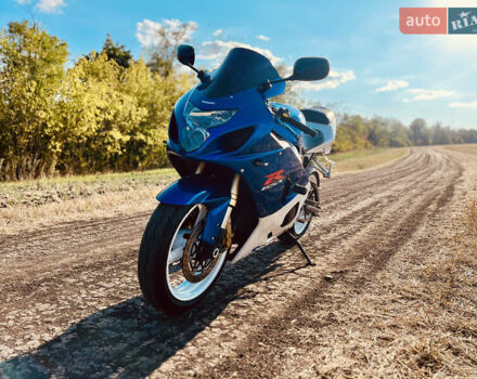 Синий Сузуки GSX-R 600, объемом двигателя 0.6 л и пробегом 47 тыс. км за 6500 $, фото 9 на Automoto.ua