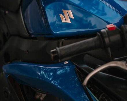 Синий Сузуки GSX-R 600, объемом двигателя 0.6 л и пробегом 32 тыс. км за 8600 $, фото 4 на Automoto.ua