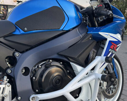 Синій Сузукі GSX-R 600, об'ємом двигуна 0.6 л та пробігом 23 тис. км за 10000 $, фото 2 на Automoto.ua