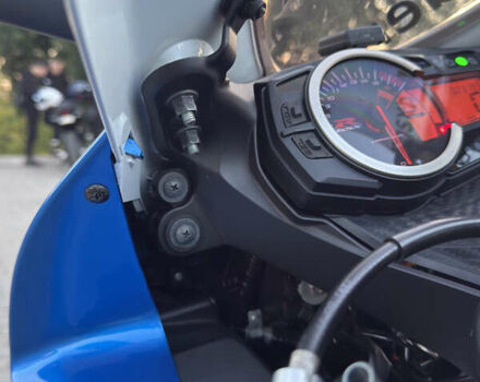 Синій Сузукі GSX-R 600, об'ємом двигуна 0.6 л та пробігом 23 тис. км за 10000 $, фото 17 на Automoto.ua