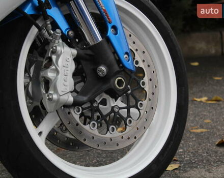 Синий Сузуки GSX-R 600, объемом двигателя 0.6 л и пробегом 23 тыс. км за 7900 $, фото 10 на Automoto.ua