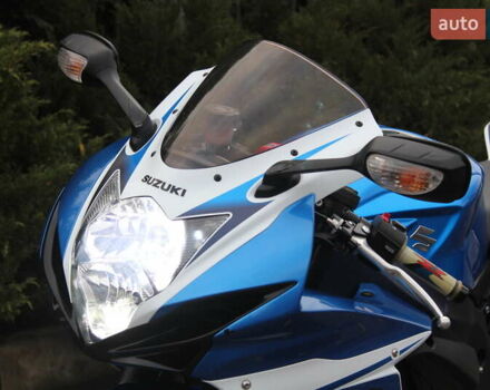 Синий Сузуки GSX-R 600, объемом двигателя 0.6 л и пробегом 23 тыс. км за 7900 $, фото 5 на Automoto.ua