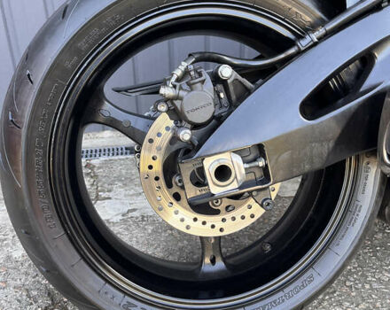 Синій Сузукі GSX-R 600, об'ємом двигуна 0.6 л та пробігом 29 тис. км за 9200 $, фото 13 на Automoto.ua