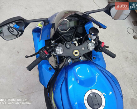Синий Сузуки GSX-R 600, объемом двигателя 0.6 л и пробегом 3 тыс. км за 11000 $, фото 1 на Automoto.ua