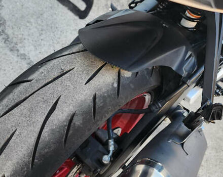 Белый Сузуки GSX-R 750, объемом двигателя 0.75 л и пробегом 2 тыс. км за 12500 $, фото 9 на Automoto.ua