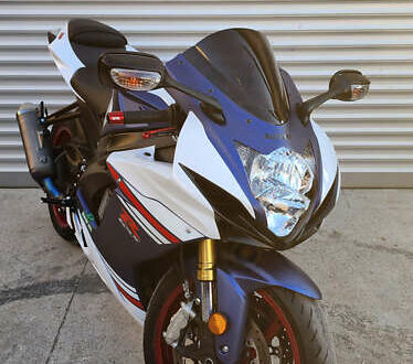 Сузуки GSX-R 750 2023 в Одессе на Automoto.ua Белый Сузуки GSX-R 750, объемом двигателя 0.75 л и пробегом 2 тыс. км за 12500 $, фото 1 на Automoto.ua