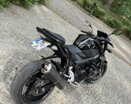 Черный Сузуки GSX-R 750, объемом двигателя 0.75 л и пробегом 28 тыс. км за 7450 $, фото 3 на Automoto.ua