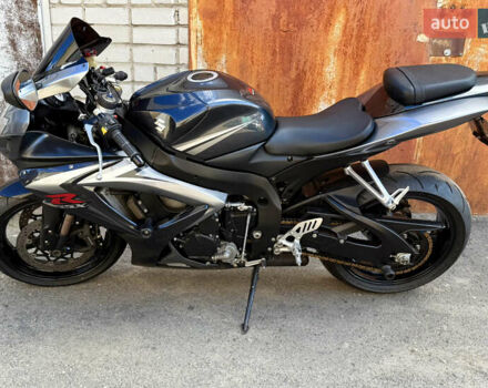 Черный Сузуки GSX-R 750, объемом двигателя 0.75 л и пробегом 22 тыс. км за 9300 $, фото 11 на Automoto.ua