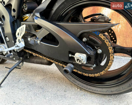 Черный Сузуки GSX-R 750, объемом двигателя 0.75 л и пробегом 22 тыс. км за 9300 $, фото 13 на Automoto.ua
