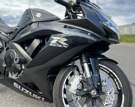 Чорний Сузукі GSX-R 750, об'ємом двигуна 0.75 л та пробігом 40 тис. км за 8800 $, фото 2 на Automoto.ua