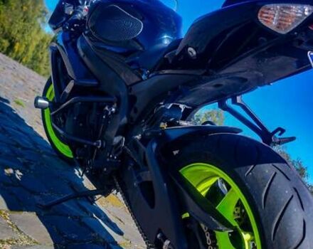 Черный Сузуки GSX-R 750, объемом двигателя 0.75 л и пробегом 40 тыс. км за 6600 $, фото 1 на Automoto.ua