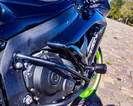 Черный Сузуки GSX-R 750, объемом двигателя 0.75 л и пробегом 40 тыс. км за 6600 $, фото 9 на Automoto.ua