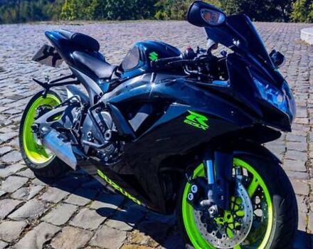 Черный Сузуки GSX-R 750, объемом двигателя 0.75 л и пробегом 40 тыс. км за 6600 $, фото 8 на Automoto.ua