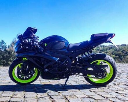 Черный Сузуки GSX-R 750, объемом двигателя 0.75 л и пробегом 40 тыс. км за 6600 $, фото 2 на Automoto.ua