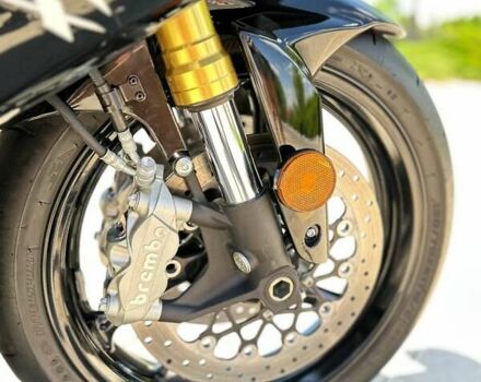 Черный Сузуки GSX-R 750, объемом двигателя 0 л и пробегом 2 тыс. км за 13800 $, фото 14 на Automoto.ua