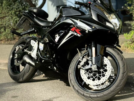 Сузуки GSX-R 750 2006 в Коростене на Automoto.ua Черный Сузуки GSX-R 750, объемом двигателя 0.75 л и пробегом 31 тыс. км за 7200 $, фото 1 на Automoto.ua