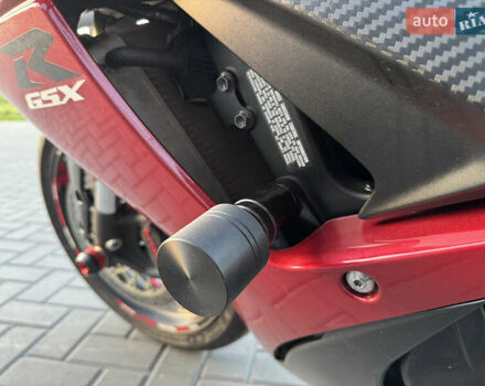 Червоний Сузукі GSX-R 750, об'ємом двигуна 0.75 л та пробігом 19 тис. км за 9800 $, фото 19 на Automoto.ua