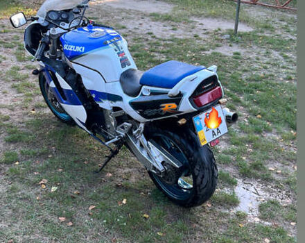 Сузуки GSX-R 750, объемом двигателя 0 л и пробегом 53 тыс. км за 2000 $, фото 1 на Automoto.ua