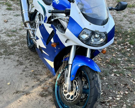 Сузуки GSX-R 750, объемом двигателя 0 л и пробегом 53 тыс. км за 2000 $, фото 2 на Automoto.ua