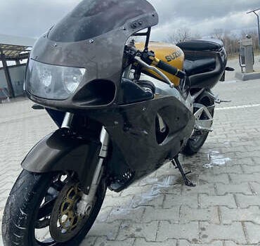 Сузуки GSX-R 750, объемом двигателя 0 л и пробегом 52 тыс. км за 1950 $, фото 4 на Automoto.ua