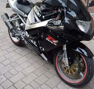Сузуки GSX-R 750, объемом двигателя 0.75 л и пробегом 67 тыс. км за 4200 $, фото 3 на Automoto.ua