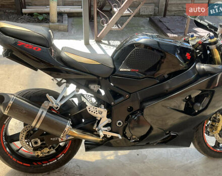 Сузуки GSX-R 750, объемом двигателя 0.75 л и пробегом 26 тыс. км за 4600 $, фото 8 на Automoto.ua