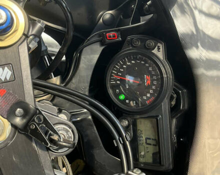 Сузуки GSX-R 750, объемом двигателя 0.75 л и пробегом 26 тыс. км за 4600 $, фото 4 на Automoto.ua
