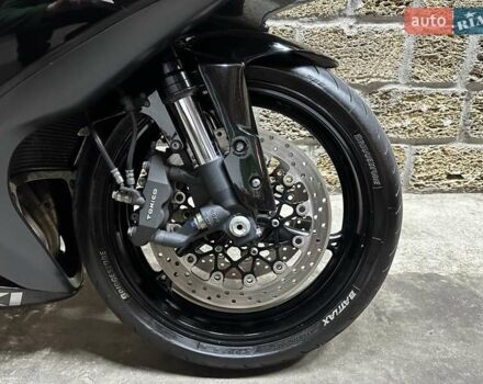 Сузуки GSX-R 750, объемом двигателя 0 л и пробегом 42 тыс. км за 7300 $, фото 13 на Automoto.ua