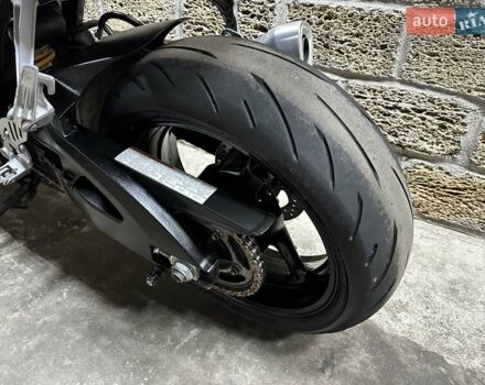 Сузуки GSX-R 750, объемом двигателя 0 л и пробегом 42 тыс. км за 7300 $, фото 8 на Automoto.ua