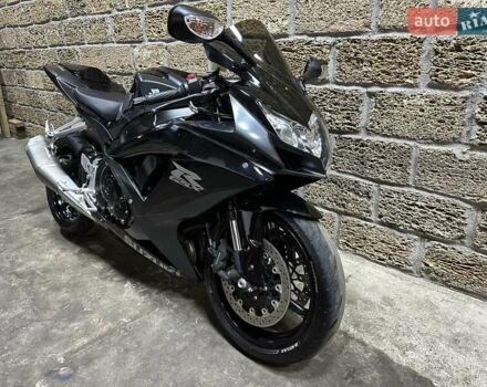 Сузуки GSX-R 750, объемом двигателя 0 л и пробегом 42 тыс. км за 7300 $, фото 14 на Automoto.ua