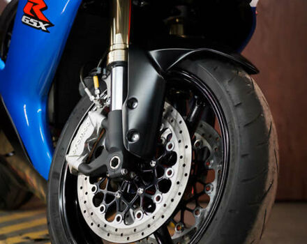 Сузуки GSX-R 750, объемом двигателя 0.75 л и пробегом 14 тыс. км за 11000 $, фото 12 на Automoto.ua