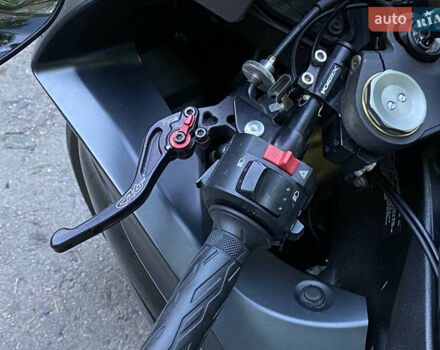 Сузуки GSX-R 750, объемом двигателя 0 л и пробегом 22 тыс. км за 12300 $, фото 13 на Automoto.ua