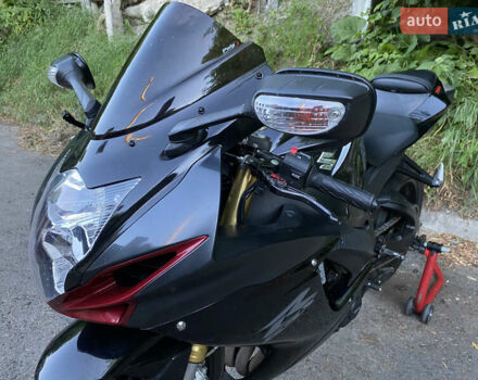 Сузуки GSX-R 750, объемом двигателя 0 л и пробегом 22 тыс. км за 12300 $, фото 23 на Automoto.ua