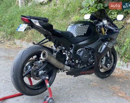 Сузуки GSX-R 750, объемом двигателя 0 л и пробегом 22 тыс. км за 12300 $, фото 29 на Automoto.ua