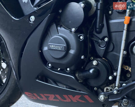 Сузуки GSX-R 750, объемом двигателя 0 л и пробегом 22 тыс. км за 12300 $, фото 11 на Automoto.ua